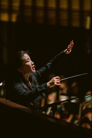 Music Director Eun Sun Kim in rehearsal for Puccini's "Tosca." Photo: Kristen Loken/San Francisco Opera