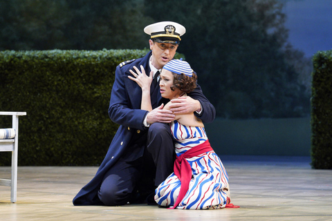 Ben Bliss as Ferrando and Irene Roberts as Dorabella in Mozart's "Così fan tutte." Photo: Cory Weaver/San Francisco Opera