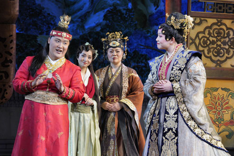 Konu Kim as Bao Yu, Meigui Zhang as Dai Yu, Sabina Kim as Granny Jia, and Karen Chia-ling Ho as Princess Jia in Bright Sheng's "Dream of the Red Chamber." Photo: Cory Weaver/San Francisco Opera