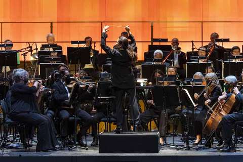 "Eun Sun Kim Conducts Verdi" with Eun Sun Kim and the San Francisco Opera Orchestra. Photo: Drew Altizer