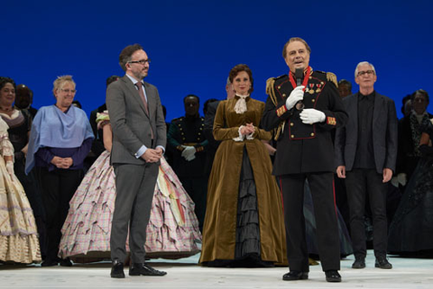 09/27/2022: Ferruccio Furlanetto being presented with the San Francisco Opera Medal by Matthew Shilvock (L) general director. Photo: Stefan Cohen/San Francisco Opera