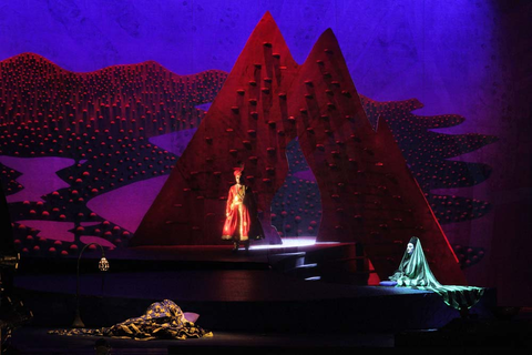 A scene from Strauss and Hofmannsthal's "Die Frau ohne Schatten." Photo: Cory Weaver/San Francisco Opera