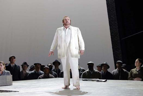 Simon O'Neill in the title role of Wagner's "Lohengrin." Photo: Cory Weaver/San Francisco Opera