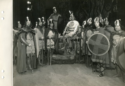 Lohengrin, Richard Wagner. San Francisco Opera, 1931. Photographer: Lawrence B. Morton/San Francisco Opera.