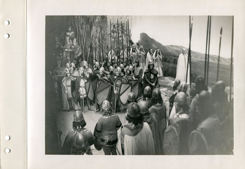 Lohengrin, Richard Wagner. San Francisco Opera, 1931. Photographer: Lawrence B. Morton/San Francisco Opera.