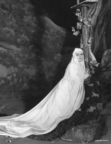 Tannhäuser, Richard Wagner. San Francisco Opera, 1931. Photographer: Lawrence B. Morton/San Francisco Opera.