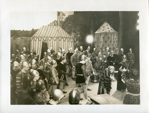 Il Trovatore, Giuseppe Verdi. San Francisco Opera, 1931. Photographer: Lawrence B. Morton/San Francisco Opera.