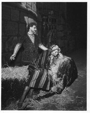 Il Trovatore, Giuseppe Verdi. San Francisco Opera, 1931. Photographer: Lawrence B. Morton/San Francisco Opera.