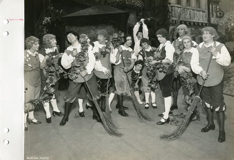 Die Meistersinger von Nürnberg, Richard Wagner. San Francisco Opera, 1931. Photographer: Lawrence B. Morton/San Francisco Opera.