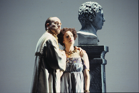 Alan Held (Gunther), Kristine Ciesinski (Gutrune), Götterdämmerung, Richard Wagner. San Francisco Opera, 1998-99. Photographer: Larry Merkle/San Francisco Opera.