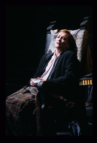 Frederica von Stade (Countess Geschwitz), Lulu, Alban Berg. San Francisco Opera, 1997-98. Photographer: Marty Sohl/San Francisco Opera.