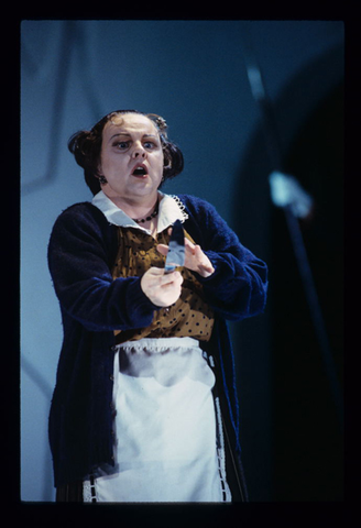 Barry Banks (Arnalta), L'Incoronazione di Poppea, Claudio Monteverdi. San Francisco Opera, 1997-98. Photographer: Marty Sohl/San Francisco Opera.