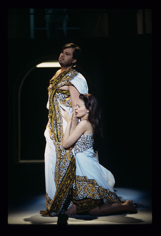 David Daniels (Nero), Ruxandra Donose (Poppea), L'Incoronazione di Poppea, Claudio Monteverdi. San Francisco Opera, 1997-98. Photographer: Marty Sohl/San Francisco Opera.