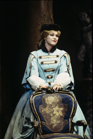 Janice Watson (Arabella), Arabella, Richard Strauss. San Francisco Opera, 1998-99. Photographer: Marty Sohl/San Francisco Opera.