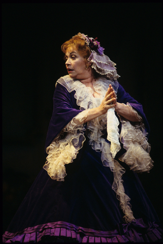 Judith Forst (Countess Waldner), Arabella, Richard Strauss. San Francisco Opera, 1998-99. Photographer: Marty Sohl/San Francisco Opera.