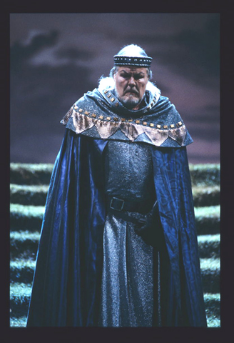 Victor von Halem (King Marke), Tristan und Isolde, Richard Wagner. San Francisco Opera, 1998-99. Photographer: Marty Sohl/San Francisco Opera.