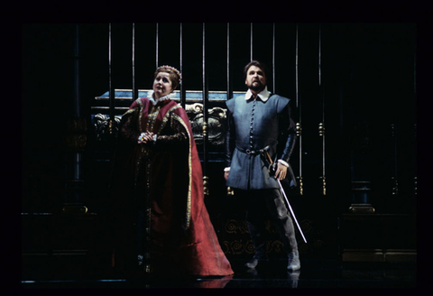 Nina Rautio (Elisabetta), Sergei Larin (Don Carlo), Don Carlo, Giuseppe Verdi. San Francisco Opera, 1998-99. Photographer: Marty Sohl/San Francisco Opera.