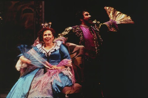 Larissa Diadkova (The Duenna), Gennady Bezubenkov (Mendoza), Betrothal in a Monastery, Sergei Prokofiev. San Francisco Opera, 1998-99. Photographer: Ken Friedman/San Francisco Opera.