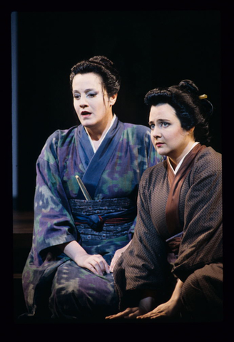 Jeanne-Michèle Charbonnet (Cio-Cio-San), Elizabeth Bishop (Suzuki), Madama Butterfly, Giacomo Puccini. San Francisco Opera, 1997-98. Photographer: Marty Sohl/San Francisco Opera.