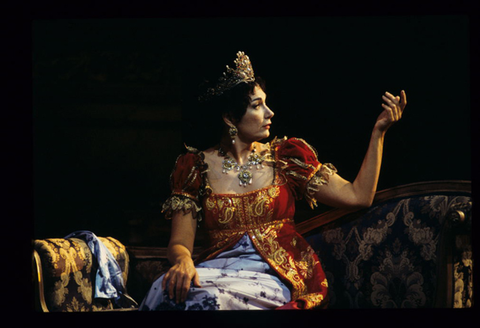 Carol Vaness (Floria Tosca), Tosca, Giacomo Puccini. San Francisco Opera, 1997-98. Photographer: Marty Sohl/San Francisco Opera.