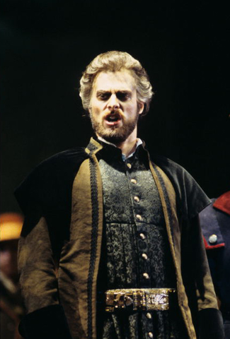 John Relyea (Melcthal), Guillaume Tell, Gioachino Rossini. San Francisco Opera, 1997-98. Photographer: Marty Sohl/San Francisco Opera.