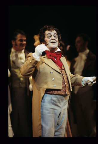 Michel Sénéchal (Monsieur Triquet), Eugene Onegin, Pyotr Ilyich Tchaikovsky. San Francisco Opera, 1997-98. Photographer: Marty Sohl/San Francisco Opera.