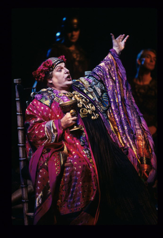 William Cochran (Herod), Salome, Richard Strauss. San Francisco Opera, 1996-97. Photographer: Marty Sohl/San Francisco Opera.