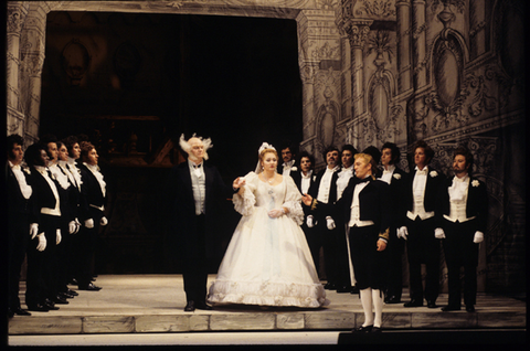 Dale Travis (Alidoro), Olga Borodina (Cenerentola), Kurt Streit (Don Ramiro), La Cenerentola, Gioachino Rossini. San Francisco Opera, 1995-96. Photographer: Marty Sohl/San Francisco Opera.