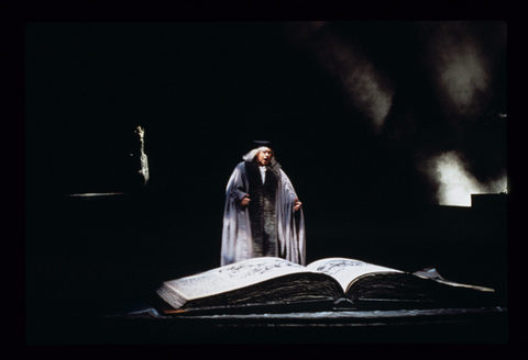 Richard Leech (Faust), Faust, Charles Gounod. San Francisco Opera, 1995-96. Photographer: Marty Sohl/San Francisco Opera.