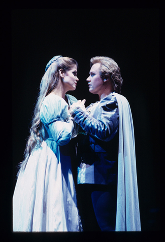 Nancy Gustafson (Marguerite), Richard Leech (Faust), Faust, Charles Gounod. San Francisco Opera, 1995-96. Photographer: Marty Sohl/San Francisco Opera.