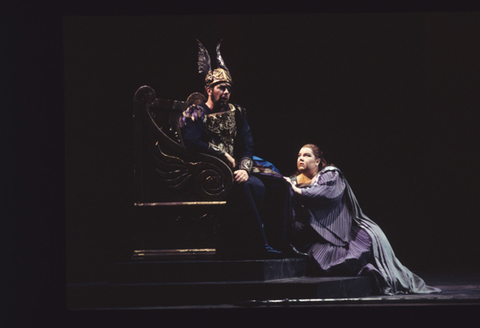 James Morris (Wotan), Jane Eaglen (Brünnhilde), Die Walküre, Richard Wagner. San Francisco Opera, 1995-96. Photographer: Marty Sohl/San Francisco Opera.