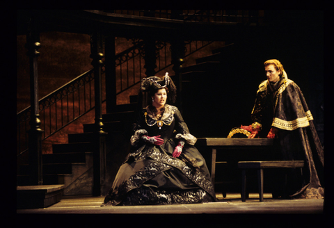 Deborah Riedel (Donna Anna), John Mark Ainsley (Don Ottavio), Don Giovanni, Wolfgang Amadeus Mozart. San Francisco Opera, 1995-96. Photographer: Marty Sohl/San Francisco Opera.