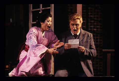 Yoko Watanabe (Cio-Cio-San), Theodore Baerg (Sharpless), Madama Butterfly, Giacomo Puccini. San Francisco Opera, 1995-96. Photographer: Marty Sohl/San Francisco Opera.