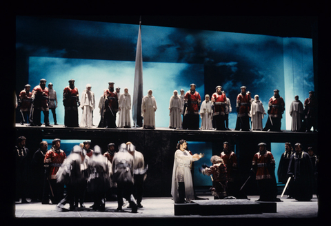 Stephen Guggenheim (Malcolm), Ensemble, Macbeth, Giuseppe Verdi. San Francisco Opera, 1994-95. Photographer: Marty Sohl/San Francisco Opera.