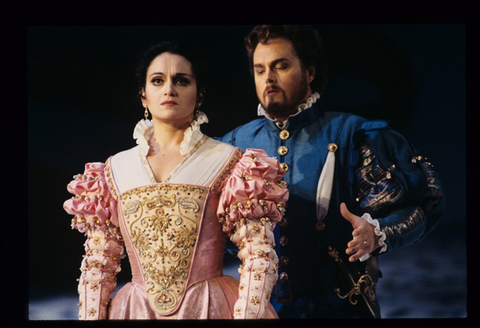 Cecilia Gasdia (Desdemona), Bruce Ford (Rodrigo), Otello (Rossini), Gioachino Rossini. San Francisco Opera, 1994-95. Photographer: Marty Sohl/San Francisco Opera.