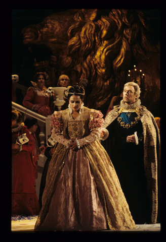 Cecilia Gasdia (Desdemona), Kevin J. Langan (Elmiro), Chprus, Otello (Rossini), Gioachino Rossini. San Francisco Opera, 1994-95. Photographer: Marty Sohl/San Francisco Opera.