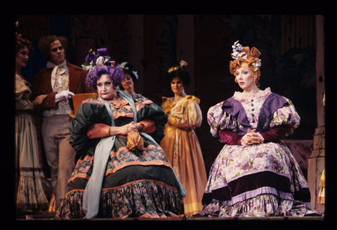 Mollie Sugden (The Duchess of Krakenthorp), Felicity Palmer (The Marquise of Berkenfeld), Chorus, La Fille du Régiment, Gaetano Donizetti. San Francisco Opera, 1993-94. Photographer: Marty Sohl/San Francisco Opera.