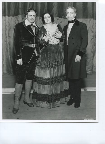 La Traviata, Giuseppe Verdi. San Francisco Opera, 1932. Photographer: Lawrence B. Morton/San Francisco Opera.