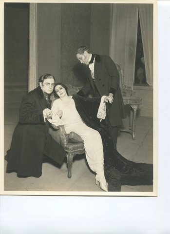 La Traviata, Giuseppe Verdi. San Francisco Opera, 1932. Photographer: Lawrence B. Morton/San Francisco Opera.