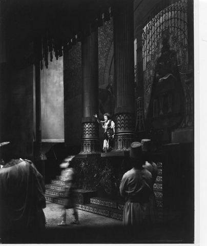 Samson et Dalila, Camille Saint-Saëns. San Francisco Opera, 1933. Photographer: Lawrence B. Morton/San Francisco Opera.