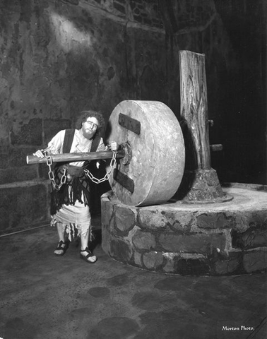 Samson et Dalila, Camille Saint-Saëns. San Francisco Opera, 1933. Photographer: Lawrence B. Morton/San Francisco Opera.