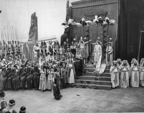 Aida, Giuseppe Verdi. San Francisco Opera, 1933. Photographer: Lawrence B. Morton/San Francisco Opera.