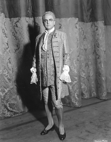 Manon, Jules Massenet. San Francisco Opera, 1933. Photographer: Lawrence B. Morton/San Francisco Opera.