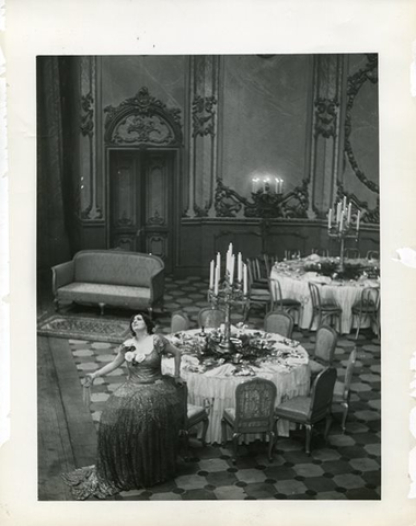 La Traviata, Giuseppe Verdi. San Francisco Opera, 1933. Photographer: Lawrence B. Morton/San Francisco Opera.