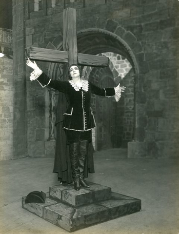 La Forza del Destino, Giuseppe Verdi. San Francisco Opera, 1933. Photographer: Lawrence B. Morton/San Francisco Opera.