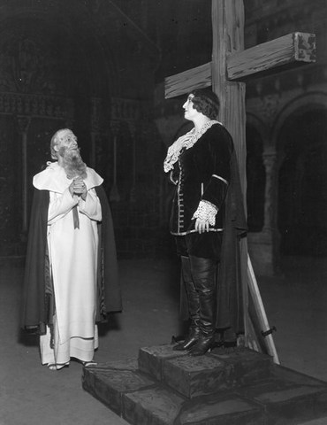 La Forza del Destino, Giuseppe Verdi. San Francisco Opera, 1933. Photographer: Lawrence B. Morton/San Francisco Opera.