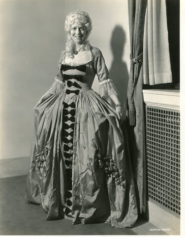 Mignon, Ambroise Thomas. San Francisco Opera, 1934. Photographer: Lawrence B. Morton/San Francisco Opera.