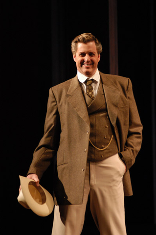 John Hancock (Sharpless), Madama Butterfly, Giacomo Puccini. San Francisco Opera, 2002-03. Photographer: Larry Merkle/San Francisco Opera.