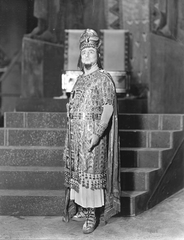 Aida, Giuseppe Verdi. San Francisco Opera, 1935. Photographer: Franklin and Rognon/San Francisco Opera.