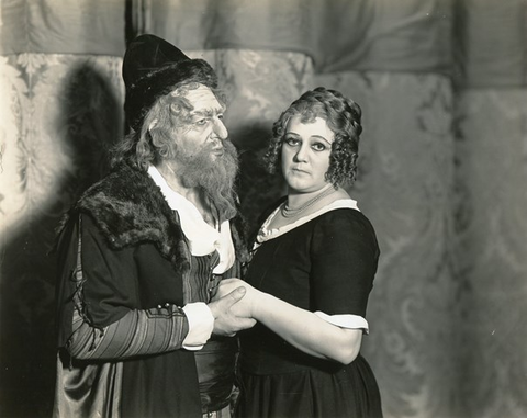 La Juive, Jacques Halévy. San Francisco Opera, 1935. Photographer: Franklin and Rognon/San Francisco Opera.